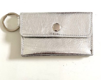 Mini silver wallet with 3 compartments made of leather, purse with ring