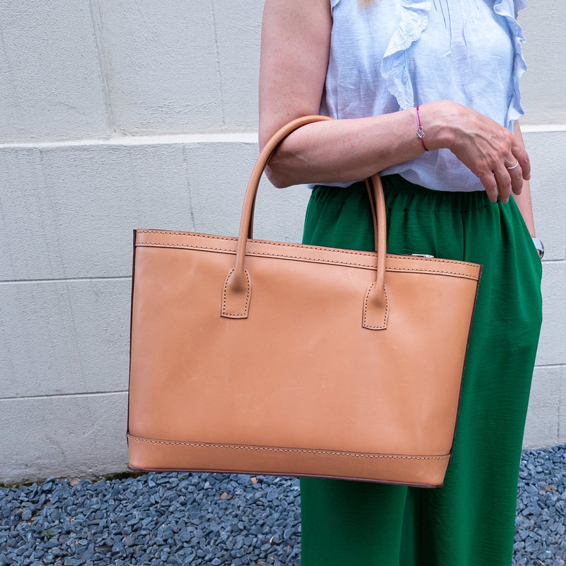 Rooster Print Pattern Leather Tote Bag