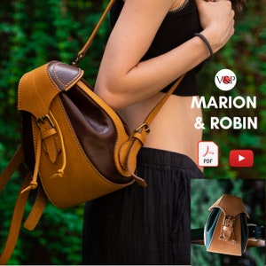 Op de afbeelding: Een bruine en beige leren rugzak met een klep sluiting en een gesp. De rugzak heeft een schouderband. De afbeelding bevat ook een kleinere versie van de rugzak en de tekst "Marion & Robin".
