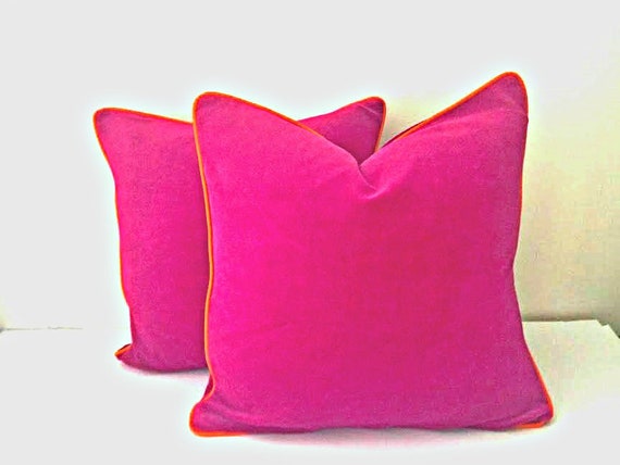 Housse de coussin en velours fuchsia, housse de coussin en velours avec passepoil orange