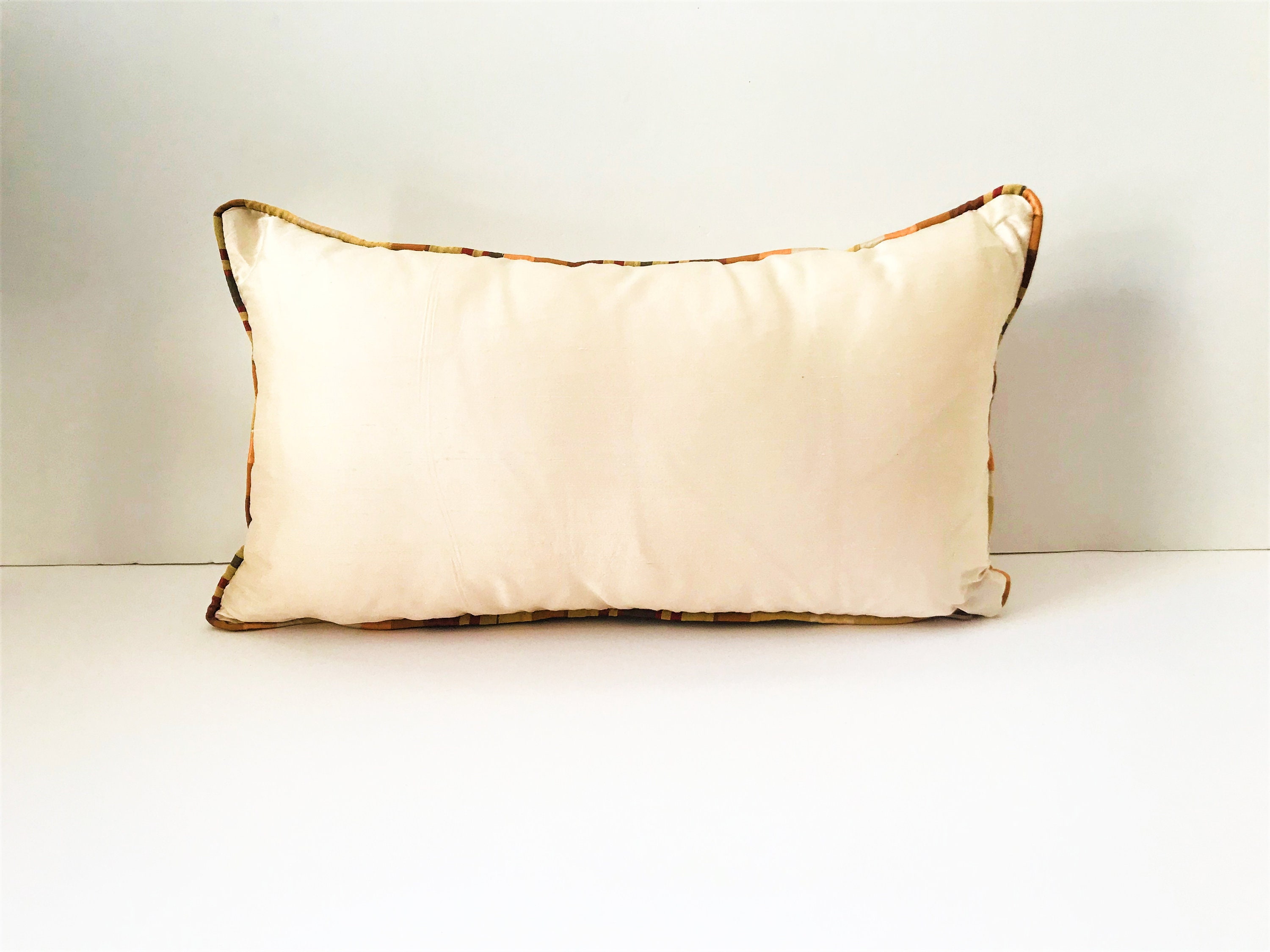 Off White Taffeta Raw Silk Pillow With An Insert