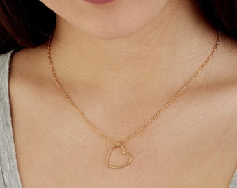 Collier de coeur en or ou argent, cadeaux de 40ème anniversaire pour des femmes, collier d’amour, collier de pendentif de coeur, collier de contour de coeur