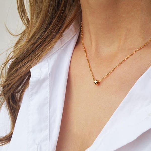 Simple gold ball necklace clearance