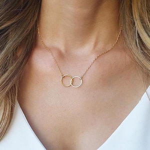 14k Gold Filled Infinity Necklace: Interlocking Circle Pendant