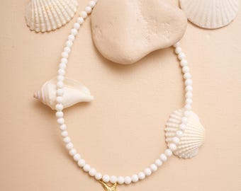 White Beaded Necklace with Gold Starfish Pendant, Summer Jewelry, Gemstone Necklace with Charm, Beach-Inspired Necklace