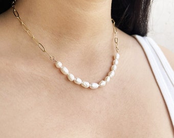 Freshwater Pearl Necklace, Pearls Bar Necklace, Layering Chain Necklace with Pearls, Gold Statement Pearl Necklace, Handmade Dainty Necklace