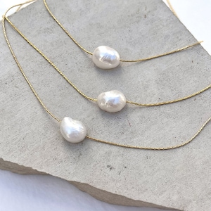 Single Pearl Necklace, Floating Pearl Necklace for Bridesmaids Gift, Natural Freshwater White Pearl on a Gold Necklace, Wedding Jewelry