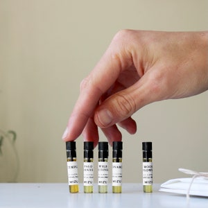 ALL NATURAL Botanical Perfume Oil Discovery Set All Genders image 2