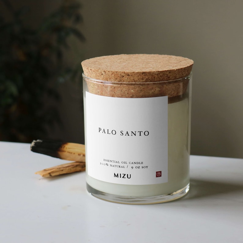 MIZUbrand Palo Santo Essential Oil Candle - Thumbnail 3