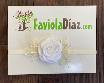 White Flower Headband, Babies Photo Props, Newborn Headband, White Baby Headband, White Headband, Baby Shower Gifts, NewBorn Headbands