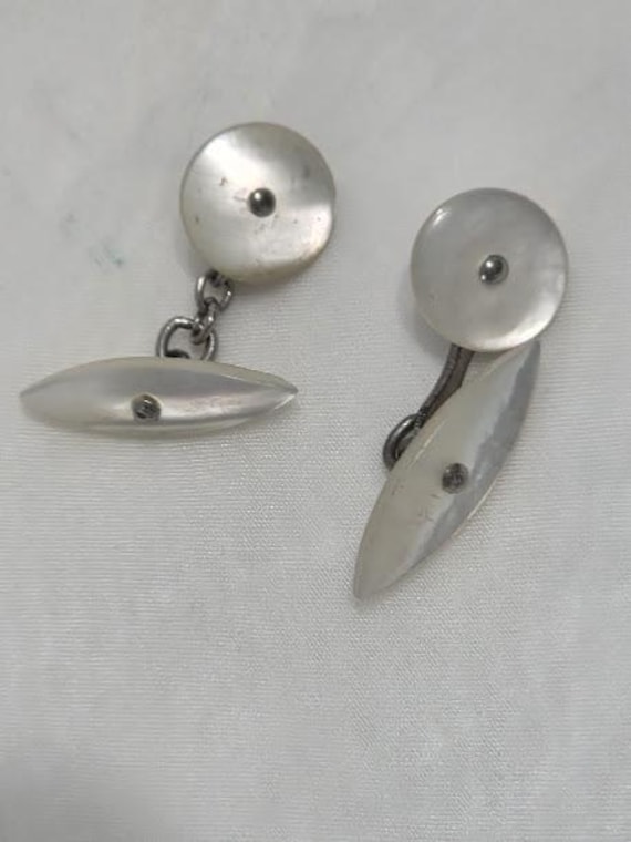 Vintage Mother of Pearl Cuff Links. Collectible vintage Cuff Links.