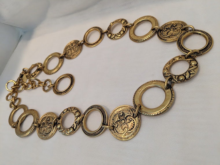 Vintage Ornate Antique Gold Chain Belt. Rings and Medallion Chain Belt