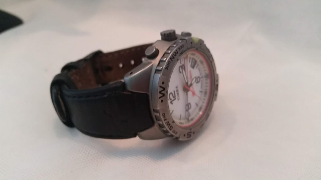 Timex compass deals indiglo wr100m