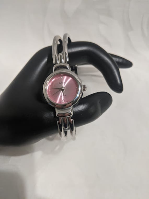 Vintage Collezio Women's Wrist Watch. Silver Tone With Pink Face Ladies Watch.