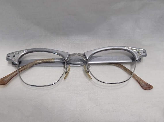 Vintage Art Craft Cat Eye Silver Tone Eyeglass Frame