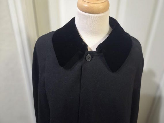 Vintage Black Wool Women's Cape. Black Wool Cloak with Velvet Collar and Red Lining