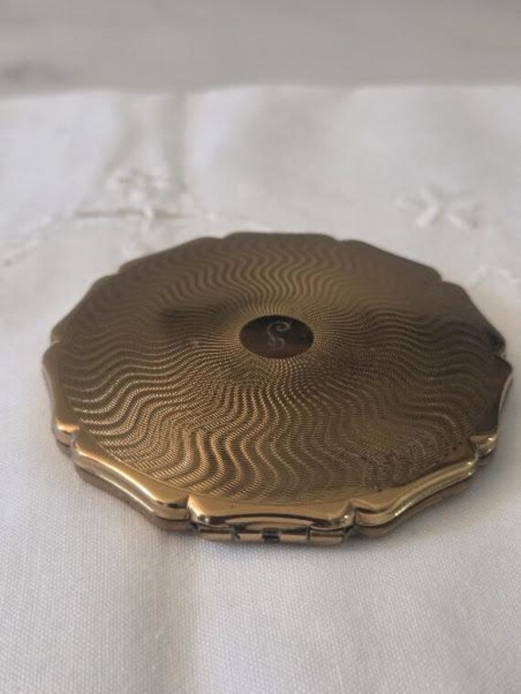 Stratton Powder Compact of England