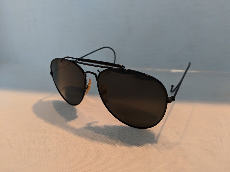 black large aviator sunglasses