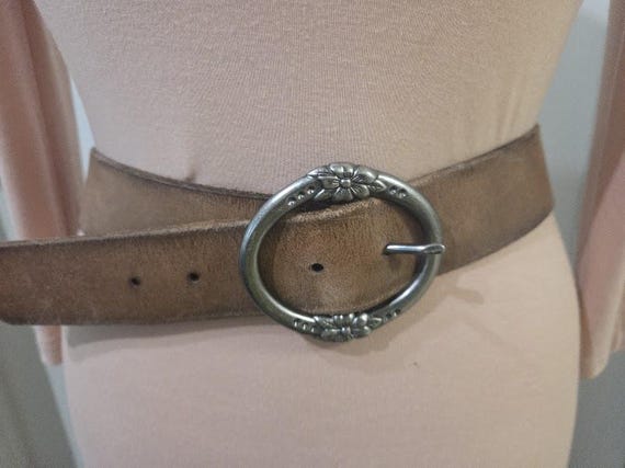 American Eagle Outfitters Y2K Brown Genuine Leather Belt with Oval Silver Tone Metal Buckle