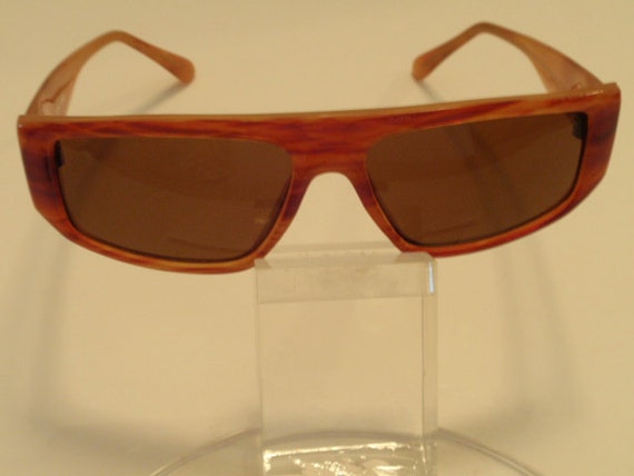 Large Rectangular Vintage Sunglasses. Large Plastic Wrap Style Vintage Sunglasses. Thick Plastic Frame  Sunglasses