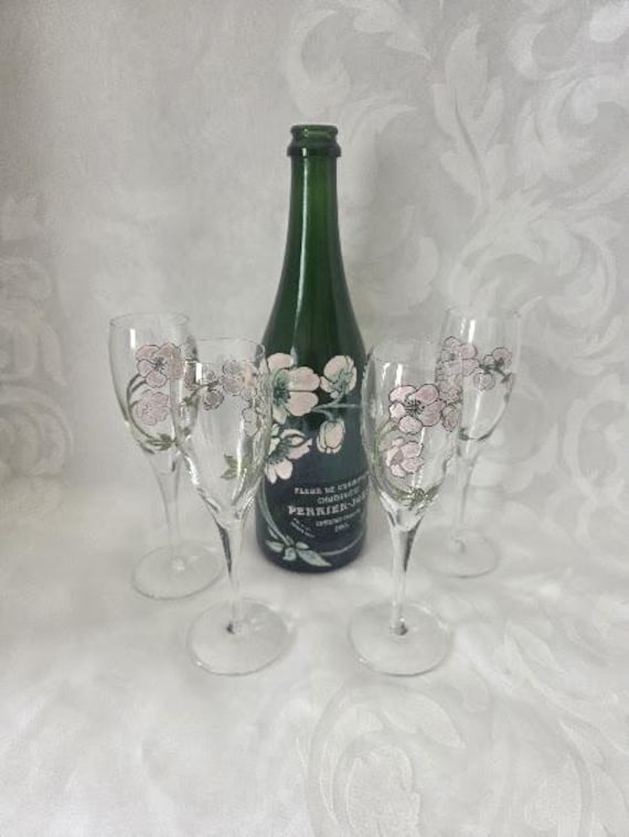 Perrier Jouet Empty Champagne Bottle and Four Matching Champagne Flute Glasses. Fleur De Champagne Epernay-France