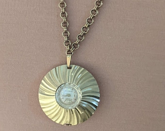 Vintage Orvin 17 Jewel Wind Up Pendant Watch. Gold Tone Mechanical Pendant Watch Necklace. Vintage Pendant Necklace Watch