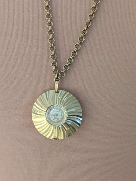 Vintage Orvin 17 Jewel Wind Up Pendant Watch. Gold Tone Mechanical Pendant Watch Necklace. Vintage Pendant Necklace Watch