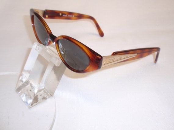 Vintage Cat Eye Sunglass (Optical Quality Tortois… - image 2