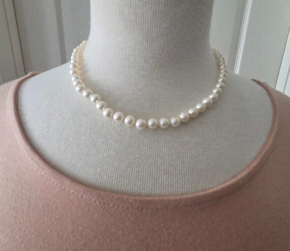Vintage Japanese Salt Water Akoya 6.5-7mm 18" White Pearl Necklace with 14K Gold Clasp