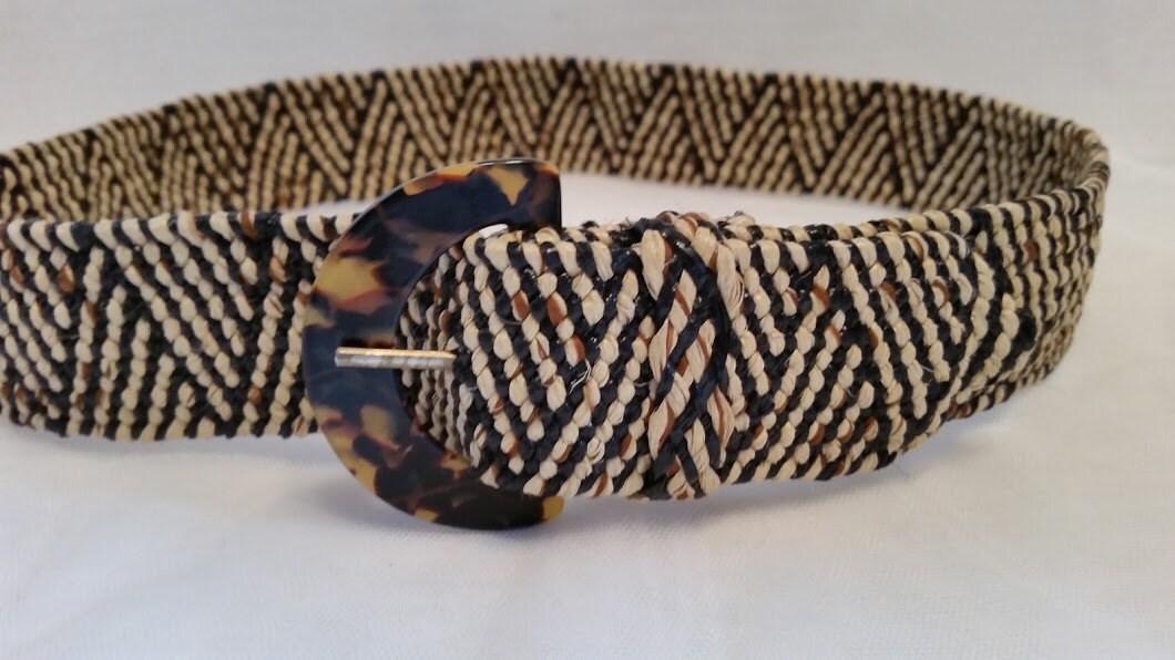 Vintage Straw/Rope String Woven Belt with Tortoise Shell Buckle