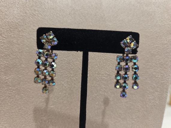 Vintage Aurora Borealis Dangle Rhinestone Screw-back Earrings.