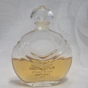 Vintage Magie Noire Eau De Toilette Splash with Glass Topper.