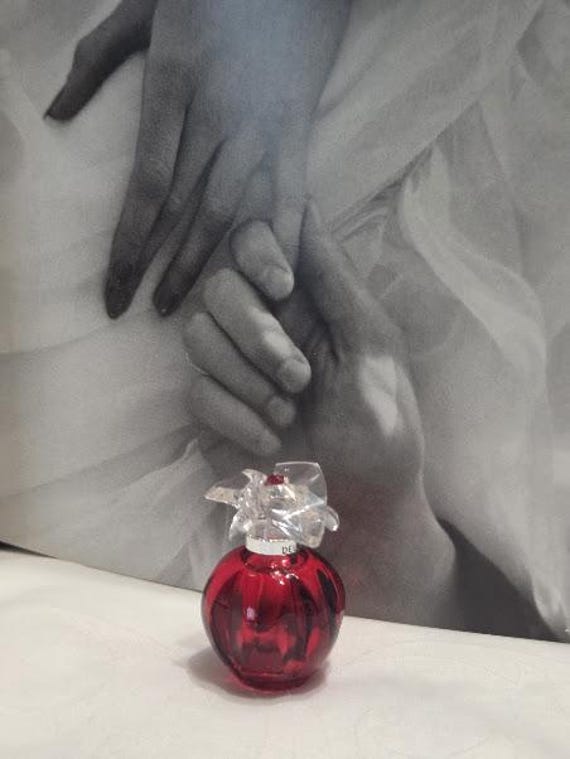 Cartier De Delices 0.16 oz Red Cherry Shaped Miniature Bottle. Collectable bottle