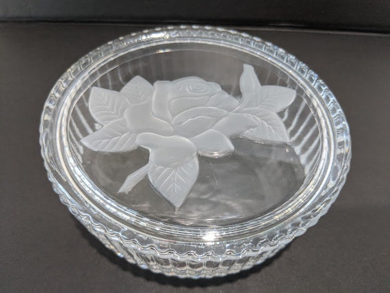 Vintage Oval Ribbed Cut Glass Trinket Box. Embossed Frosted Rose Lid Glass Powder Box.