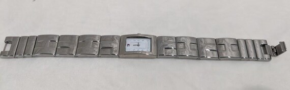 Tommy Hilfiger Women's Rectangular Wristwatch.  W… - image 9