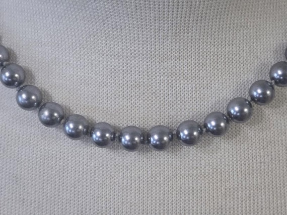Metallic Gray Glass Faux Pearl Necklace. Nolan Miller Gray Pearl Necklace. Rhinestone Silver tone Clasp