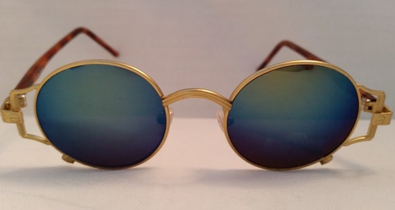 Designer Inspired Retro Sunglasses. Gold Tone Des… - image 2