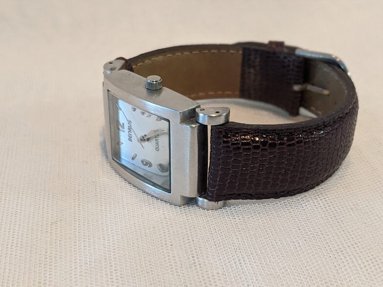Vintage Benrus Brushed Silver Tone Watch. Benrus Silver Tone and Brown ...