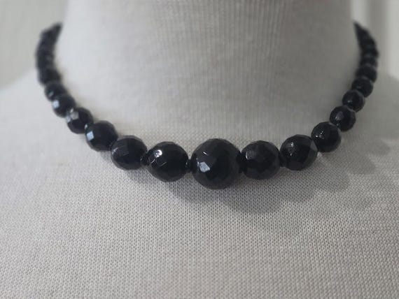 Vintage Black Jet Glass Bead Shoker.  Black Jets Glass Graduating Bead Necklace.