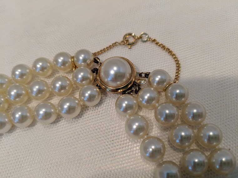 How Much Are Majorica Pearls Worth Vintage Mallorca Three Strand Pearl Choker Necklace. Majorica Pearl