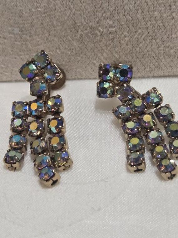Aurora Borealis Vintage Dangle Rhinestone Screw-back Earrings.