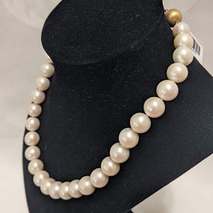 Round White Freshwater 12mm Choker Pearl Necklace.