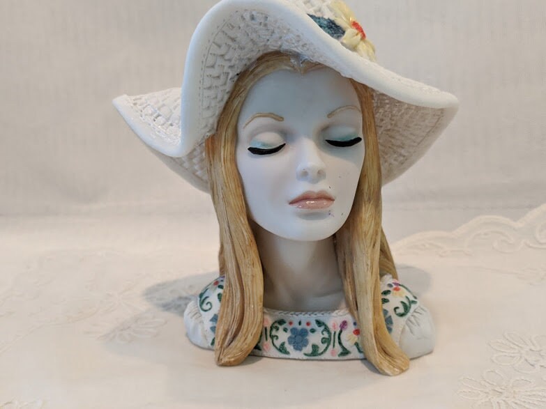 Vintage Cameo Girls Deluxe Lady Head Vase. Eve 1973 Folkfest Finery