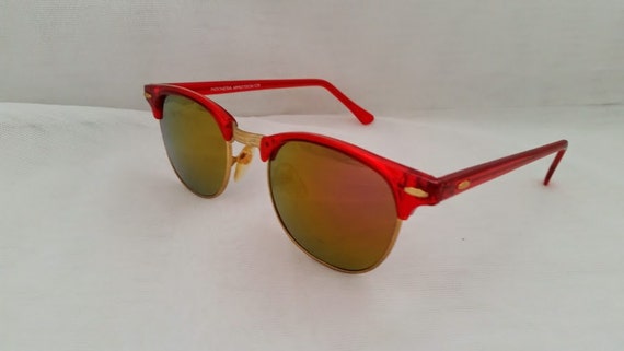 Vintage Red Mirrored Cat Eye Style Sunglasses.  R… - image 4