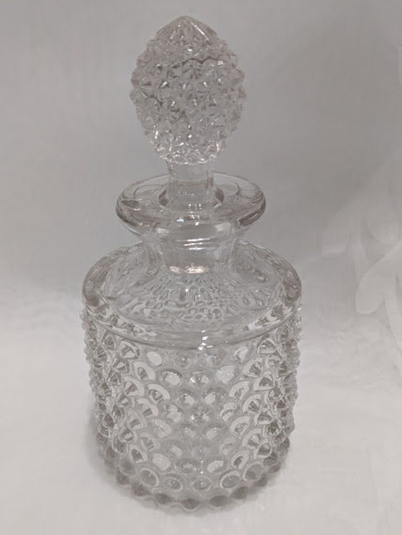 Vintage Hob Nail Pointed Perfume Bottle/Decanter.  Vintage Clear Hob Nail Decanter. Hand Blown  Hob Nail Perfume Bottle.