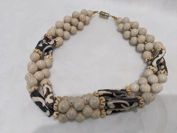 Cream Turquoise Stones and Howlite Spacers Choker. Natural Round Beads Turquoise and Brown Howlite Braided Unique Choker. Hand Crafted