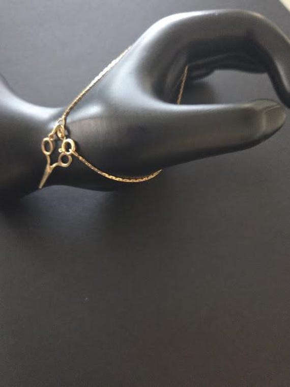Gold Dainty 14K Bracelet with Scissor. Italy Gold Chain Bracelet with 14K Scissor charm.