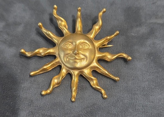 Vintage Gold-Tone Large Smiling Sun Brooch.  Celestial Sun Pin