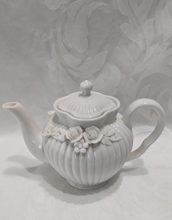 Vintage I. Godinger & Co. White Ribbed Porcelain Teapot Decorated with 3D Victorian Roses