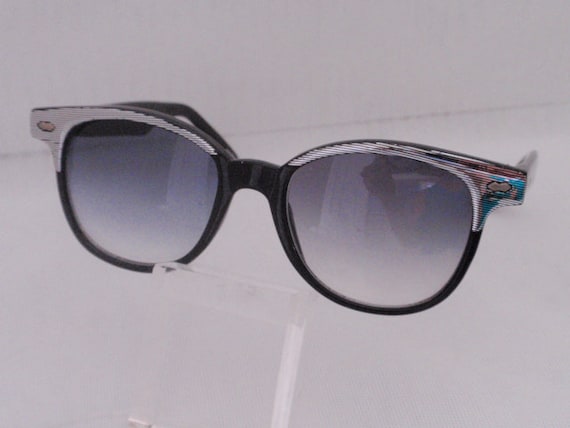 Vintage Small Black Plastic / Silver Sunglasses. . Square Shape Retro Frames . (SALE) (SALE) (SALE)